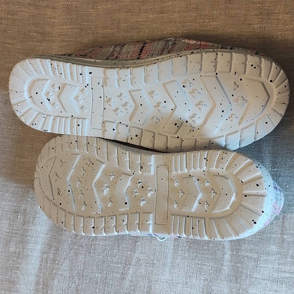 WOMEN: PINK CONFETTI SLIP-ON SHOES - Picture 13 of 15